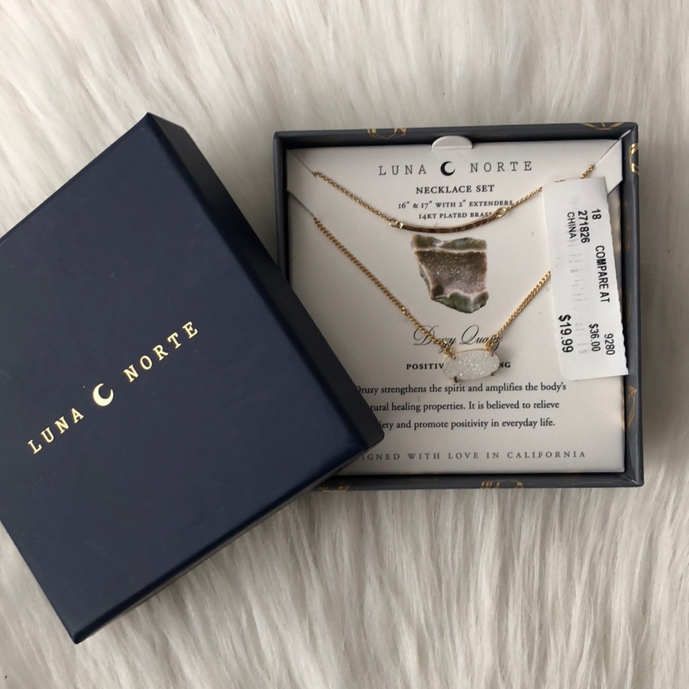 Necklace set